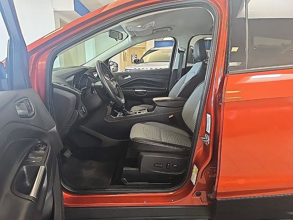 Used 2019 Ford Escape SE AWD/4WD image 13