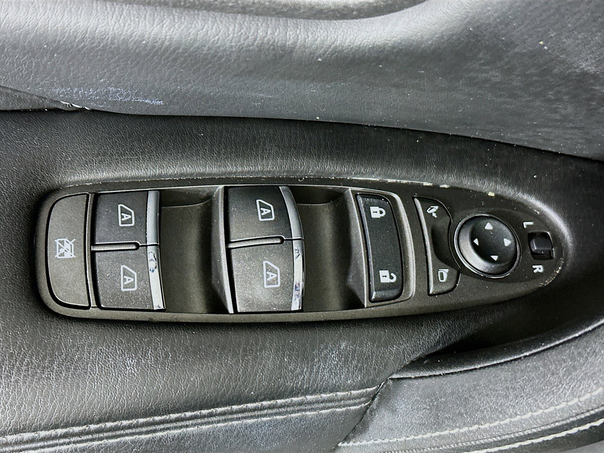 Used 2024 INFINITI QX80 Luxe image 14