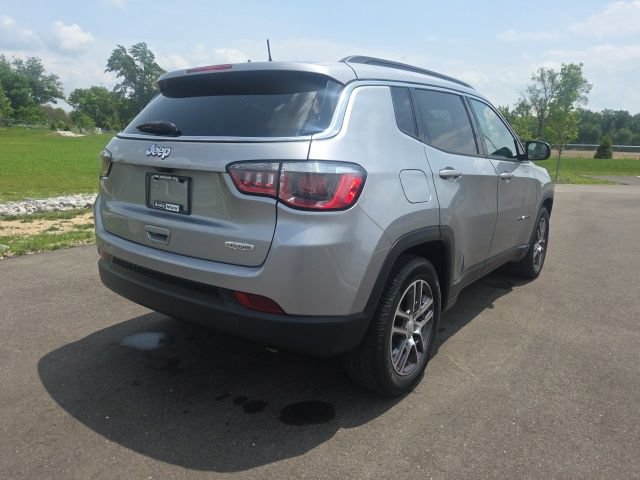 Used 2018 Jeep Compass Latitude FWD image 8