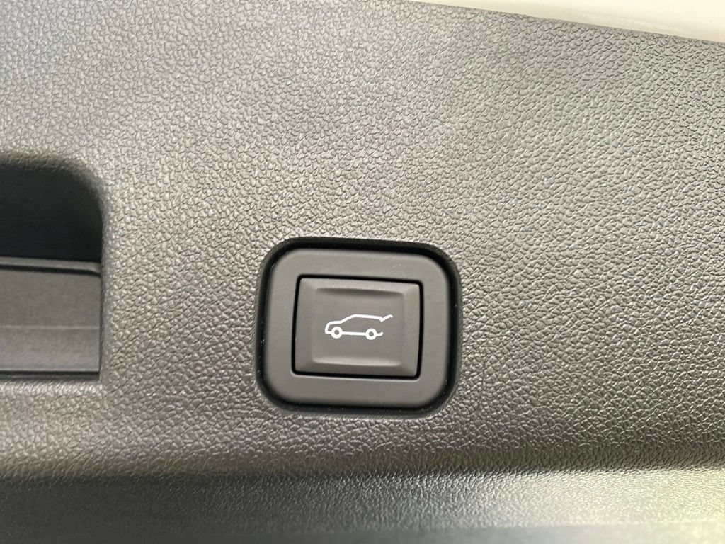 Certified 2026 Buick Enclave Sport Touring AWD/4WD image 10