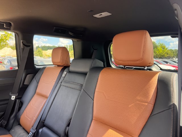 Used 2024 Lexus GX 550 w/ Accessory Package (31) AWD/4WD image 21