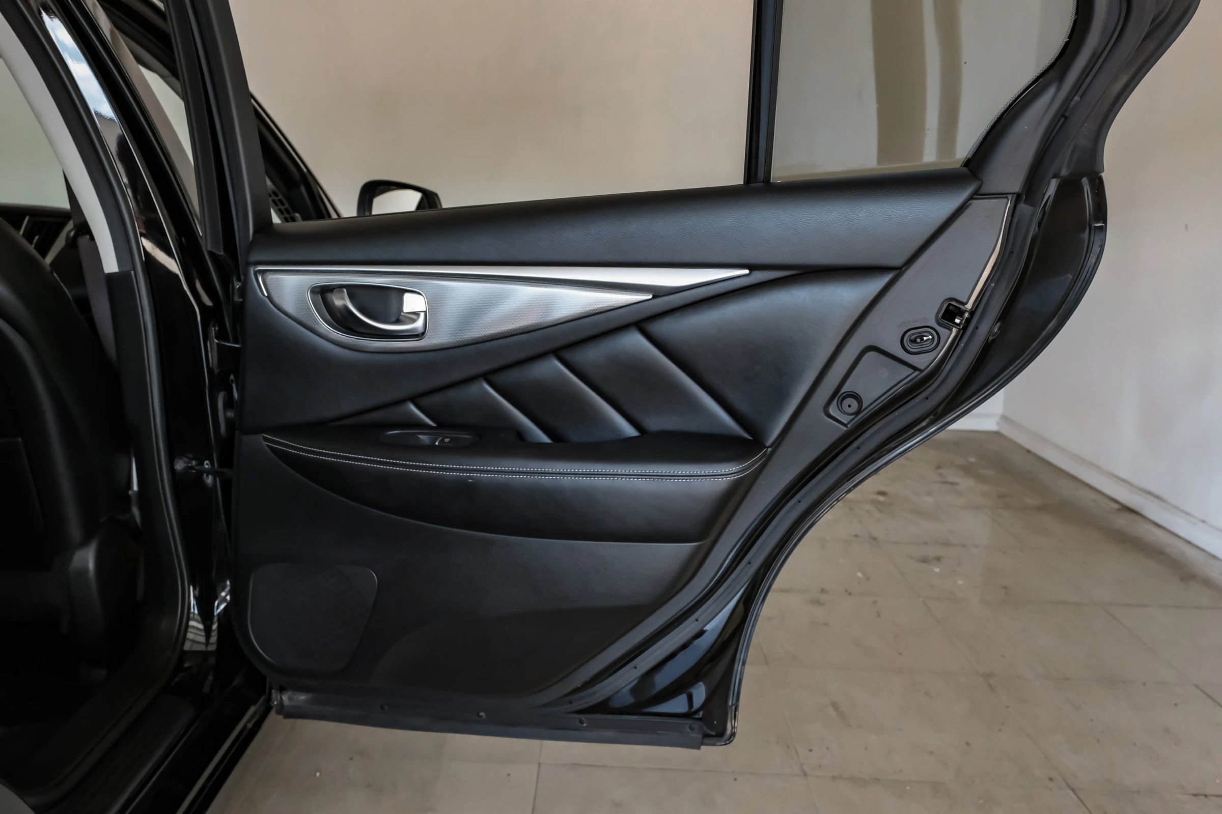 Used 2017 INFINITI Q50 3.0t Premium image 43