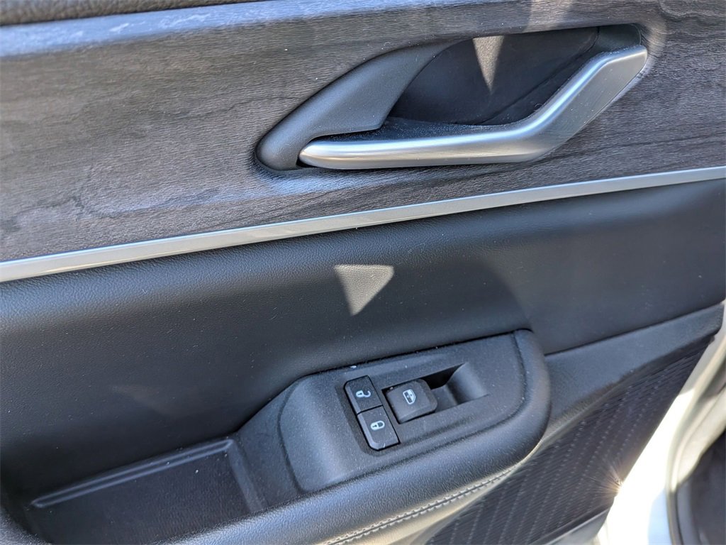 Used 2024 Jeep Grand Cherokee Limited image 26