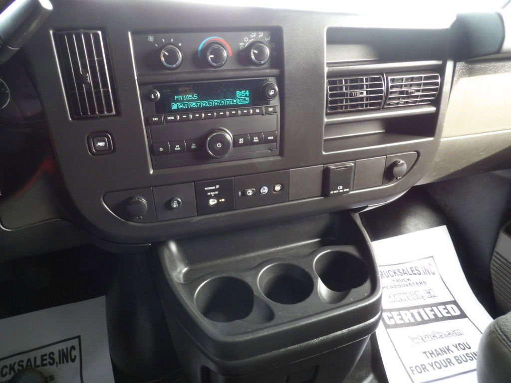 Used 2020 GMC Savana 2500 w/ Driver Convenience Package RWD image 22