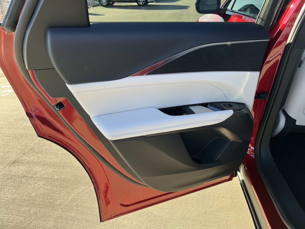 New 2026 Cadillac Lyriq Sport AWD/4WD image 18