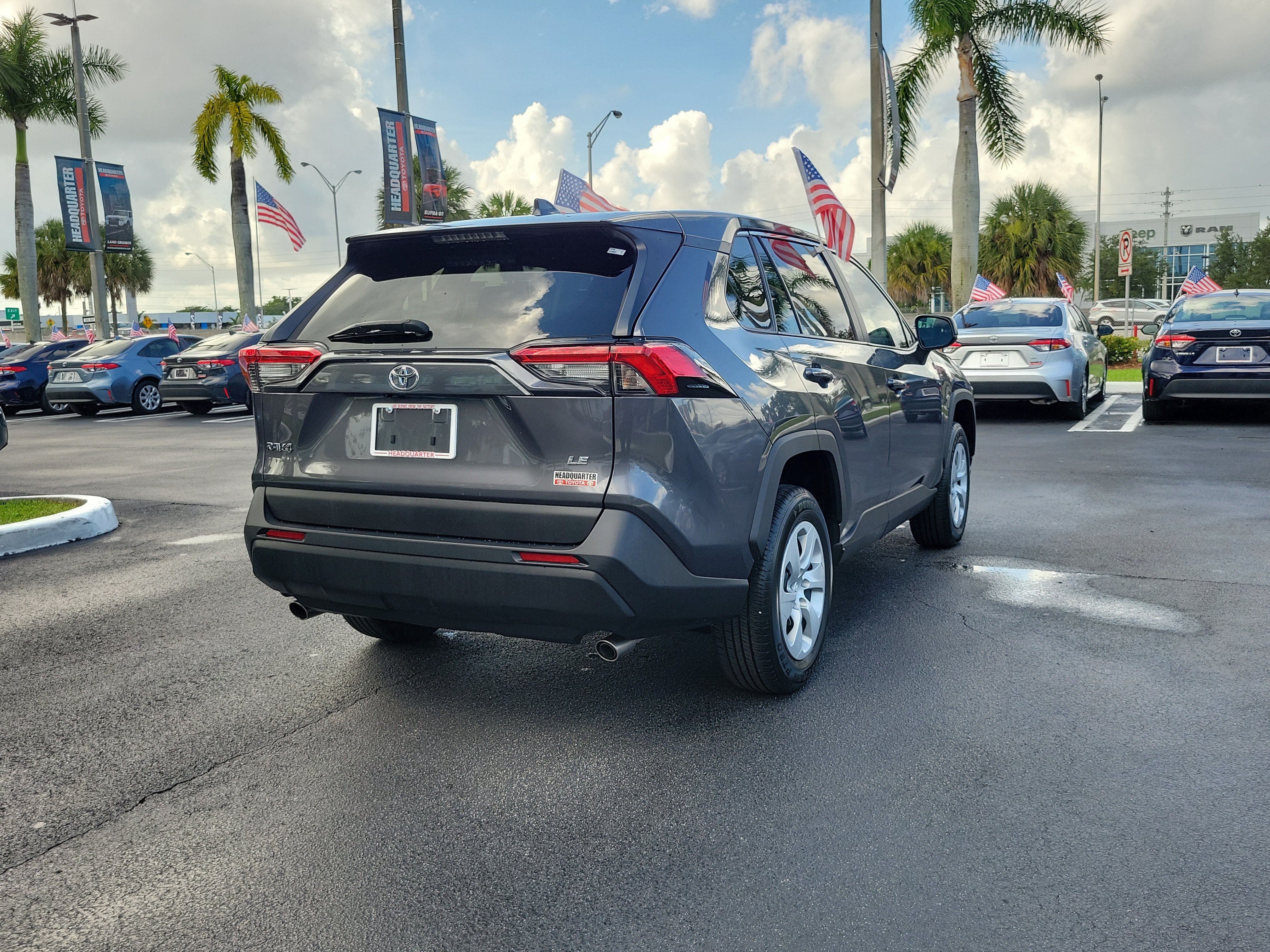 Used 2024 Toyota RAV4 LE FWD image 11