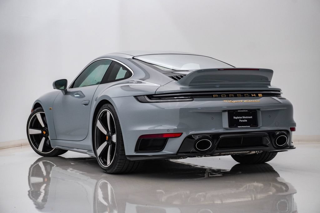 Used 2023 Porsche 911 Sport Classic RWD image 3