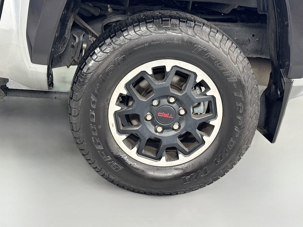 Used 2024 Toyota Tacoma TRD Off-Road w/ TRD Off Road Premium Package AWD/4WD image 11