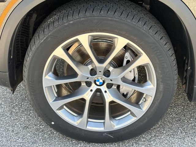 New 2026 BMW X5 xDrive40i w/ Premium Package AWD/4WD image 7