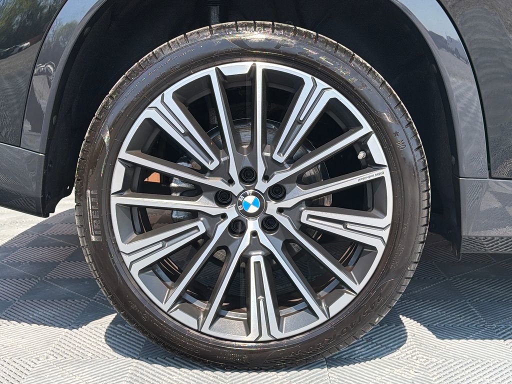 Used 2025 BMW X1 xDrive28i w/ Convenience Package image 20
