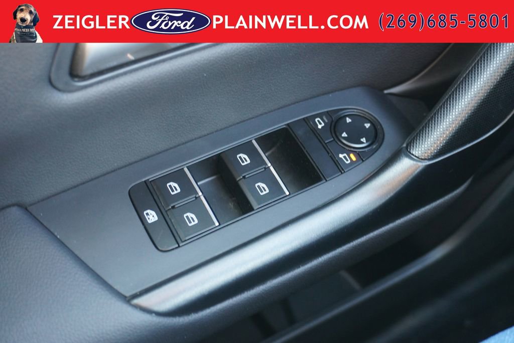 Used 2025 MAZDA CX-50 AWD 2.5 Hybrid w/ Premium Pkg image 32