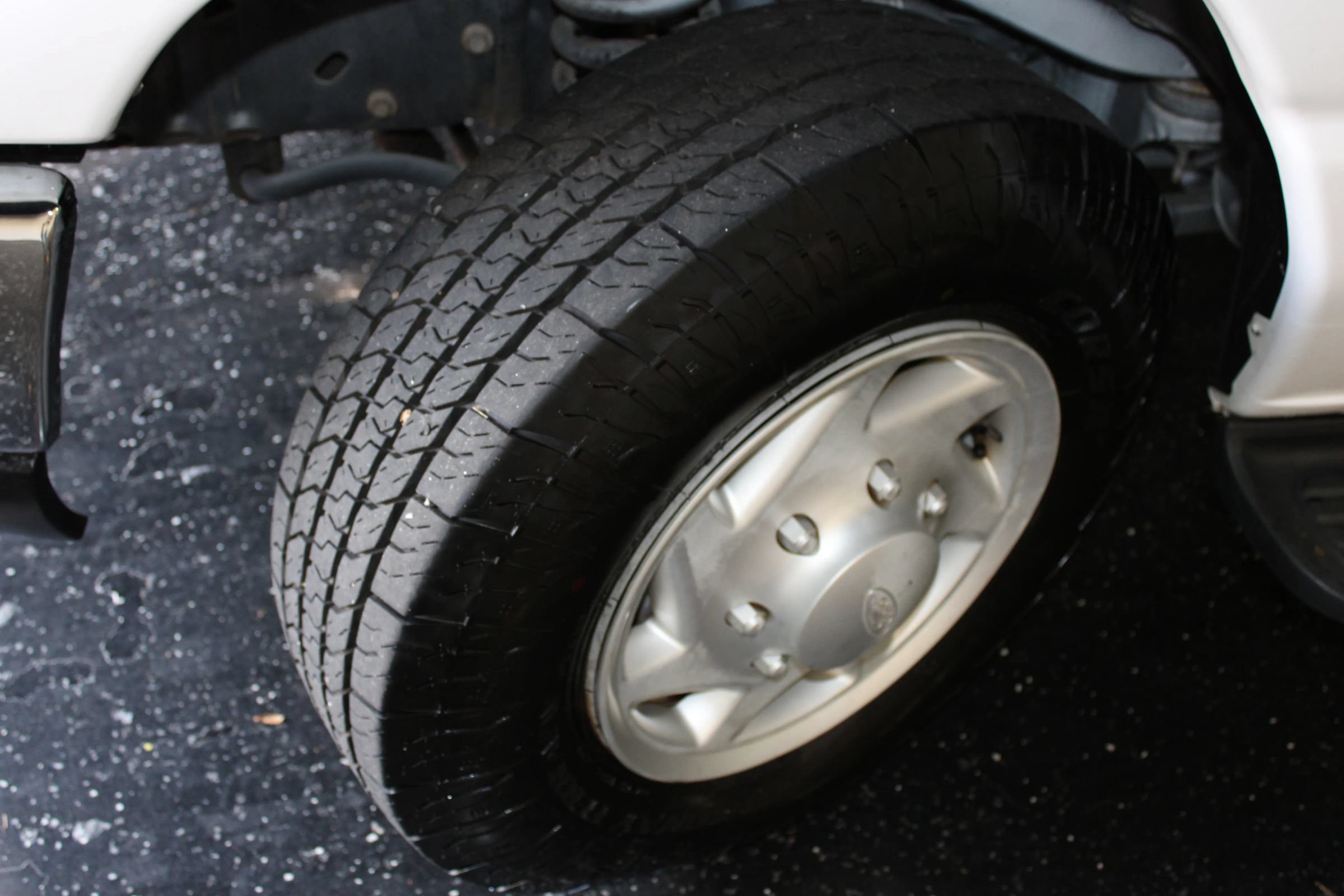 Used 2008 Ford E-350 and Econoline 350 XL RWD image 31