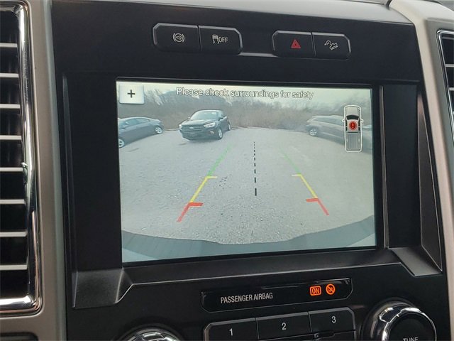 Used 2017 Ford F250 Lariat w/ Chrome Package image 19