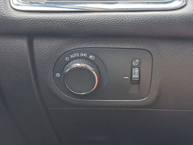 Used 2018 Chevrolet Cruze Premier image 28