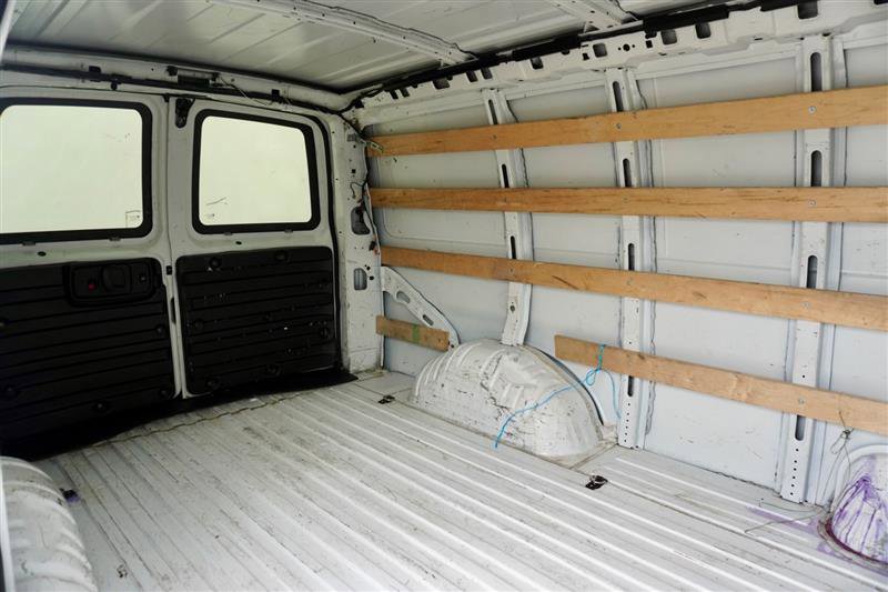 Used 2019 Chevrolet Express 2500 w/ Driver Convenience Package image 15