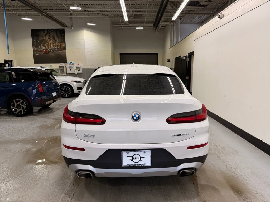 Used 2023 BMW X4 xDrive30i w/ Convenience Package image 4