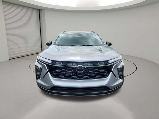 New 2026 Chevrolet Trax LT w/ Driver Confidence Package FWD image 2