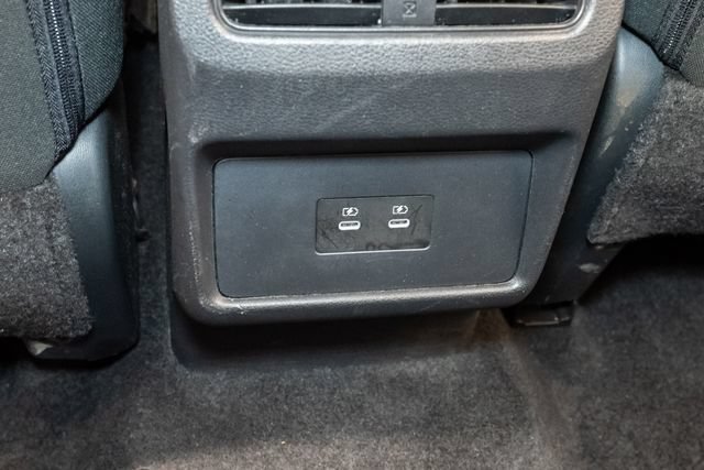 Used 2025 Nissan Rogue SV FWD image 24
