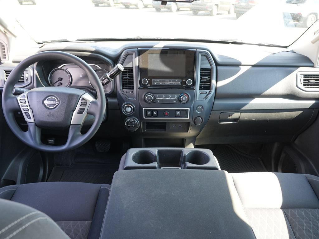 Used 2023 Nissan Titan S AWD/4WD image 24