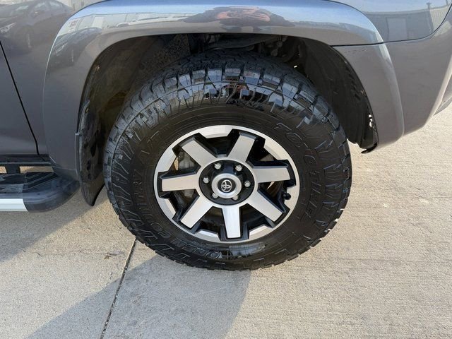 Used 2019 Toyota 4Runner TRD Off-Road Premium image 4
