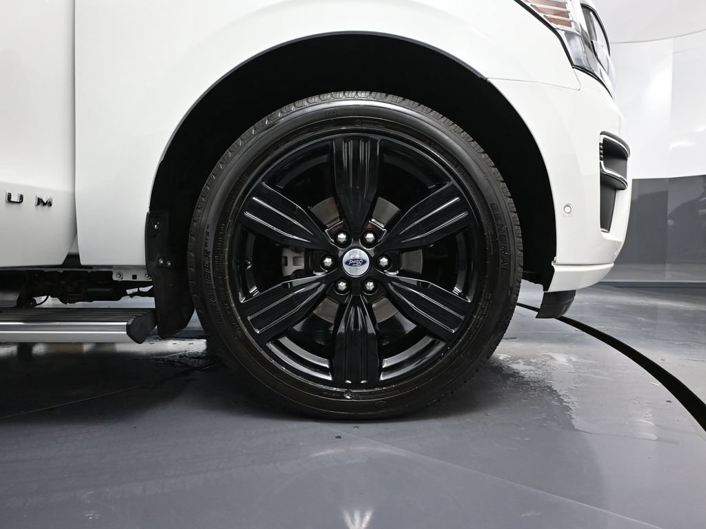Used 2024 Ford Expedition Platinum AWD/4WD image 15