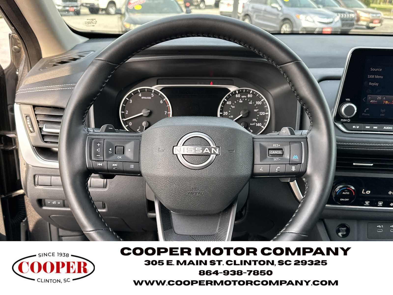 Used 2025 Nissan Rogue SV image 27