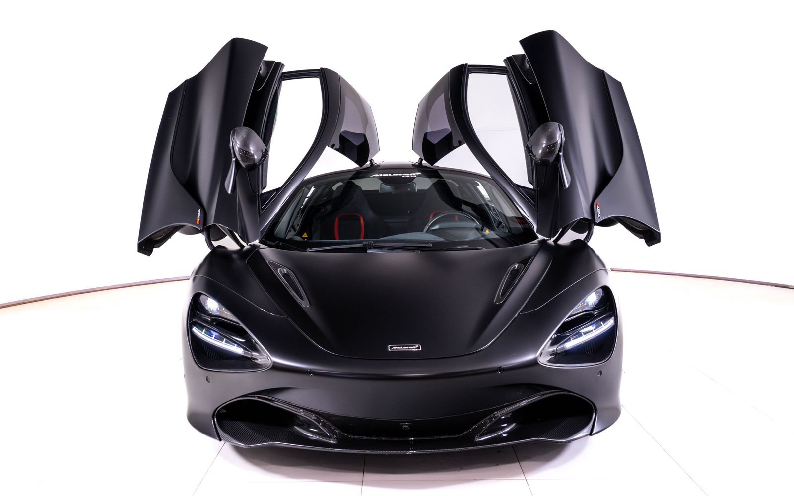 Used 2019 McLaren 720S Performance RWD image 9