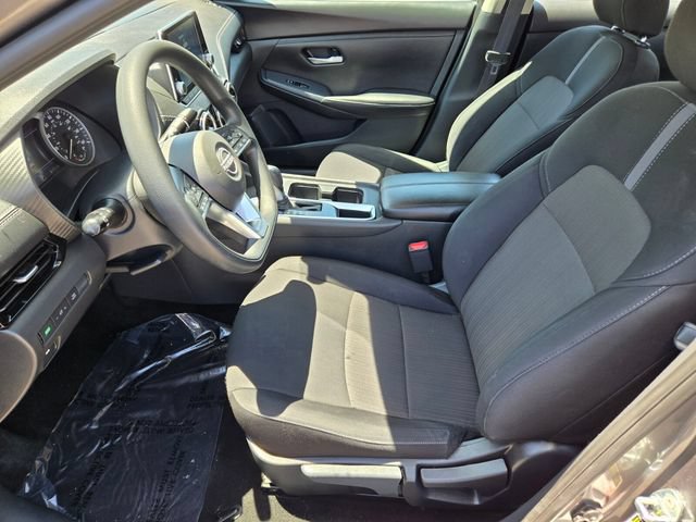 Used 2024 Nissan Sentra SV FWD image 14