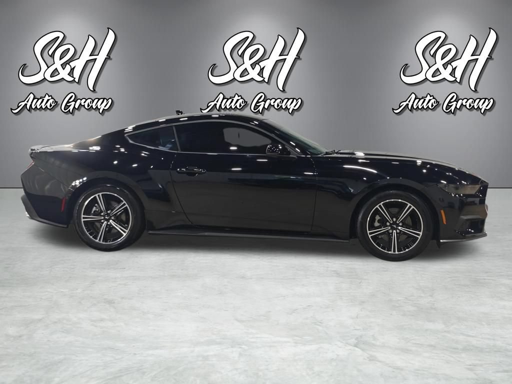 Used 2025 Ford Mustang Premium RWD image 21