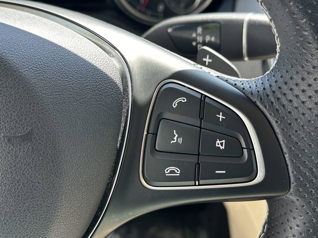 Certified 2020 Mercedes-Benz GLA 250 4MATIC image 29