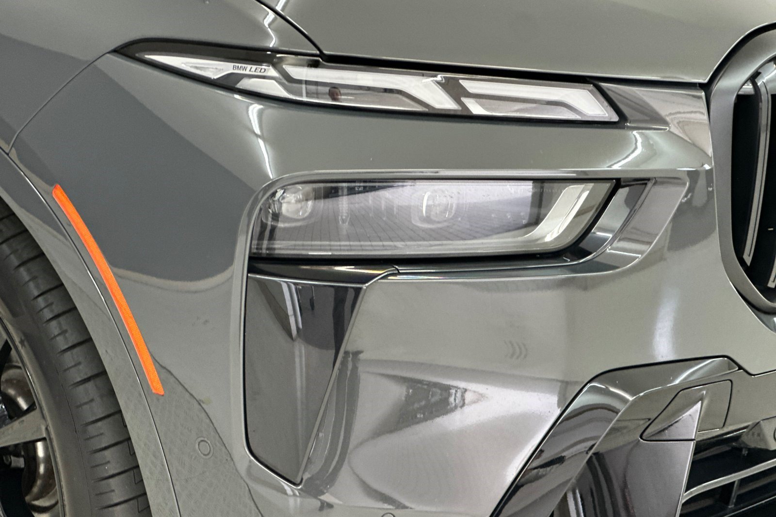Certified 2025 BMW X7 M60i AWD/4WD image 10