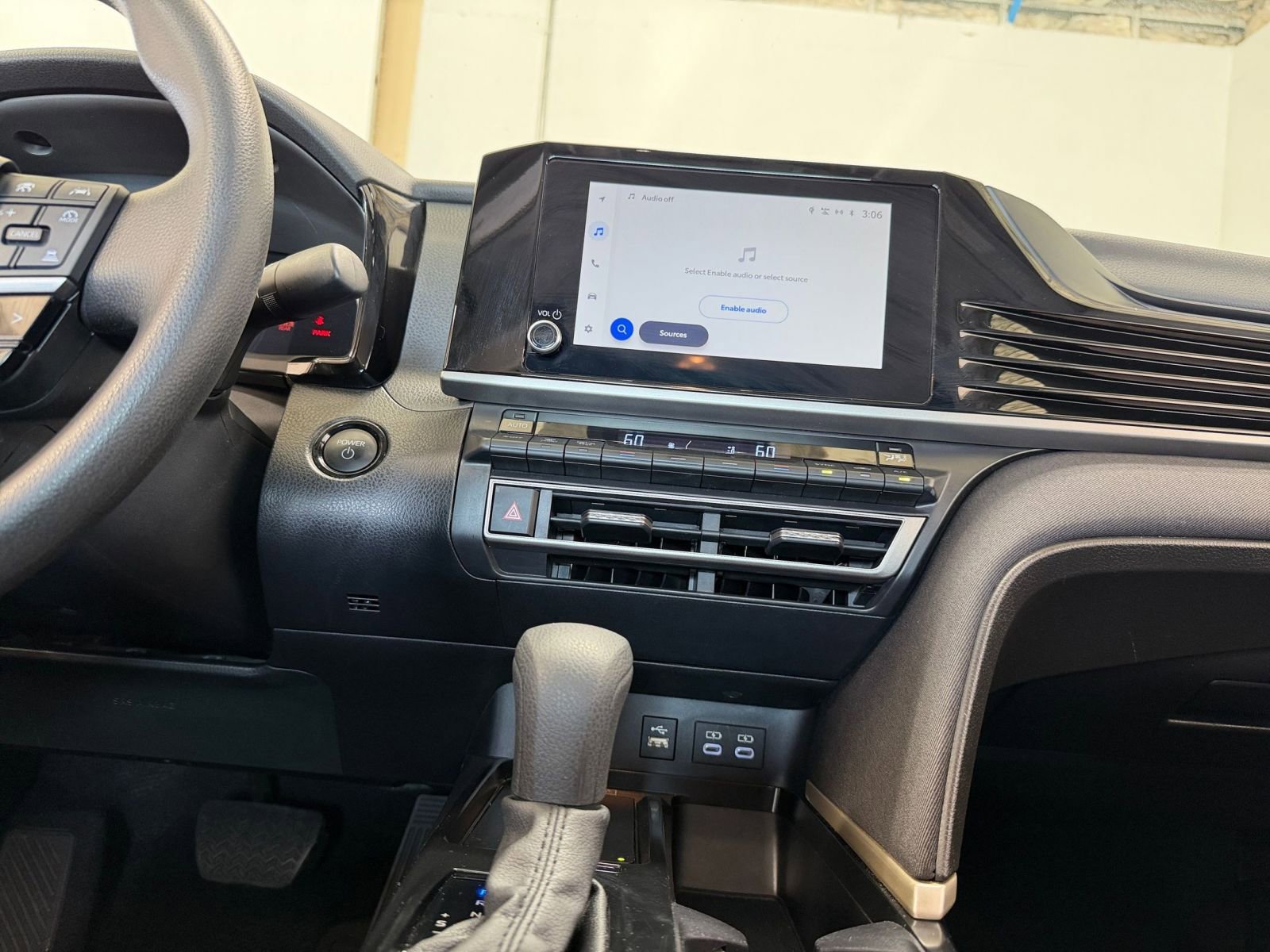 Used 2025 Toyota Camry LE image 18