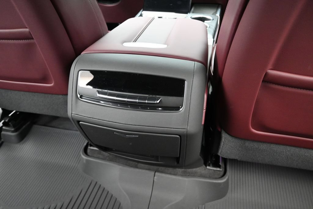 New 2026 Cadillac Escalade Sport w/ LPO, ONYX Package AWD/4WD image 18