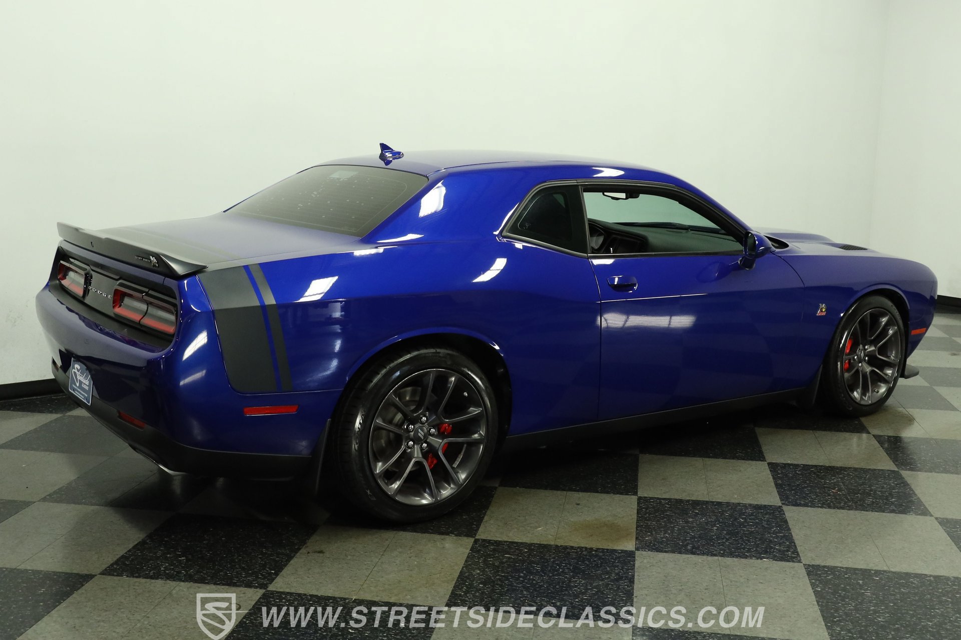 Used 2022 Dodge Challenger R/T Scat Pack w/ Driver Convenience Group RWD image 12