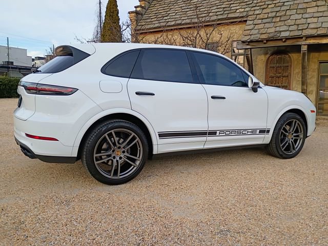 Used 2020 Porsche Cayenne image 15