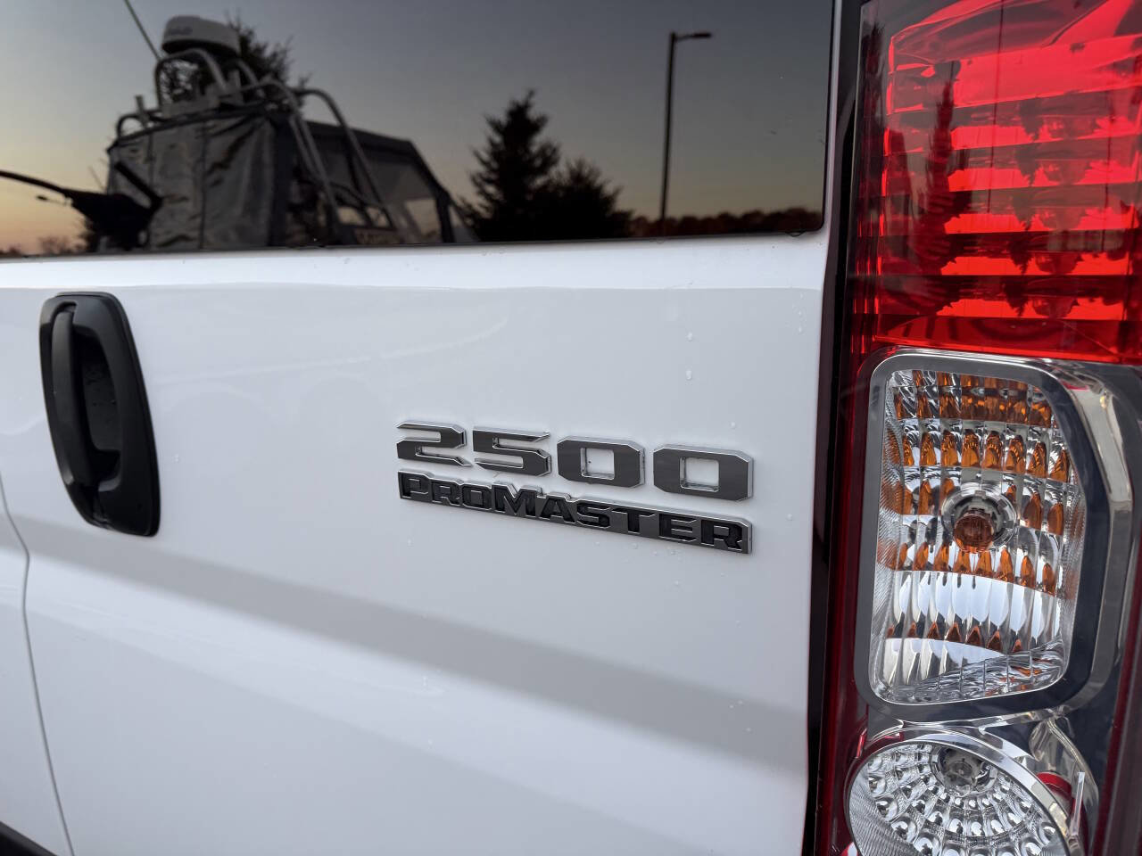 Used 2023 RAM ProMaster 2500 image 12