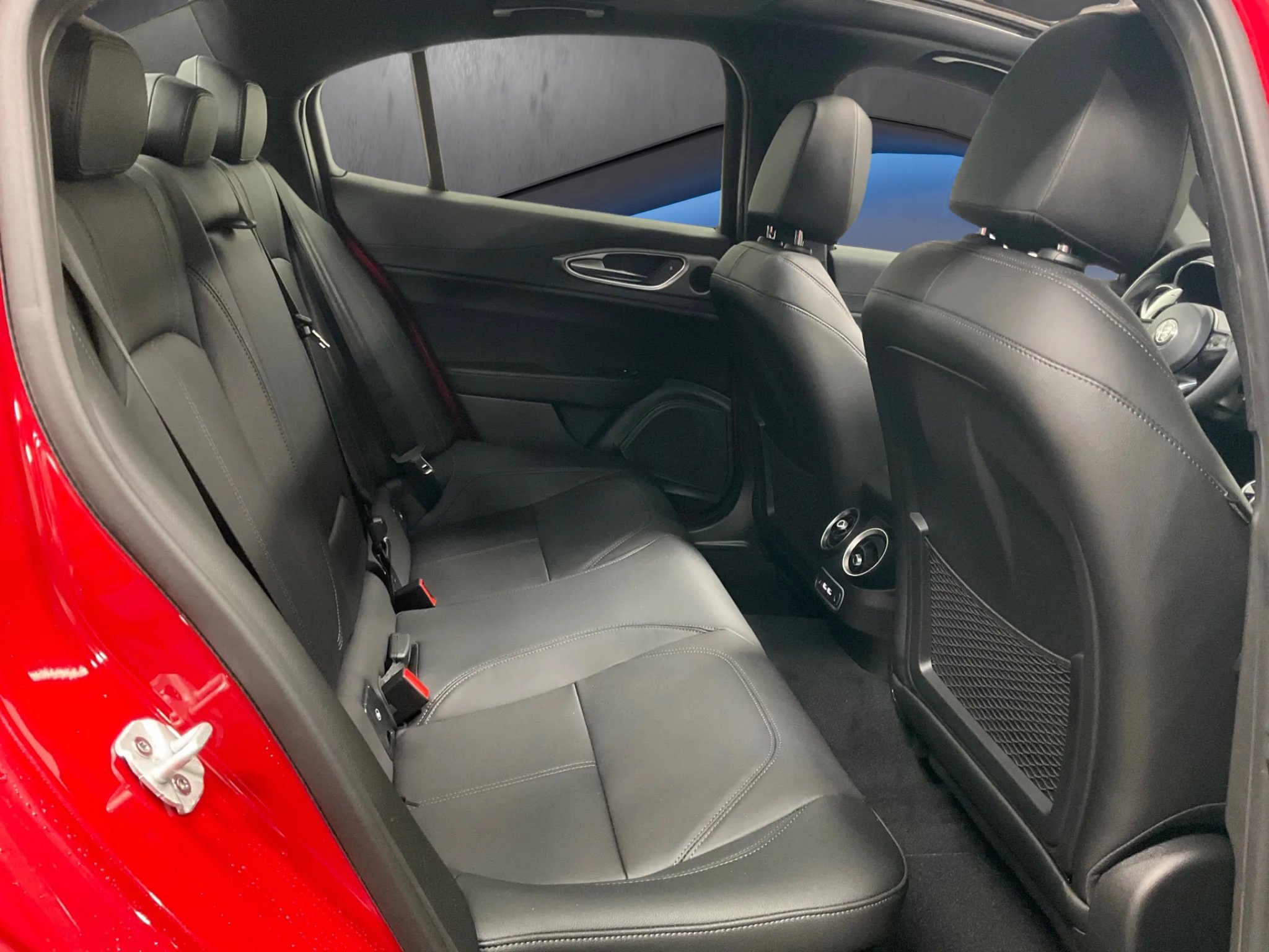 New 2025 Alfa Romeo Giulia AWD w/ Driving Assist Package image 12