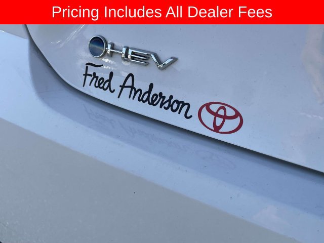 Used 2025 Toyota Camry LE FWD image 11