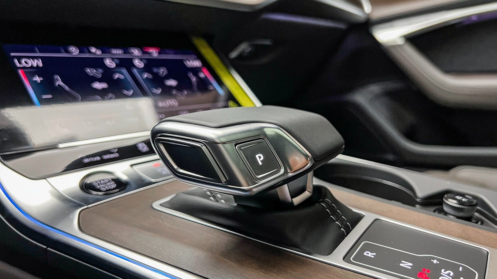 New 2025 Audi A6 3.0T Prestige image 25