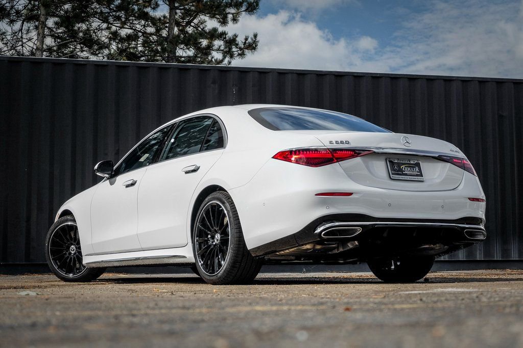 New 2026 Mercedes-Benz S 580 4MATIC Sedan image 2