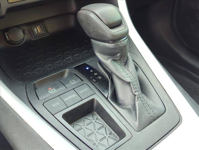 Certified 2023 Toyota RAV4 XLE FWD image 20