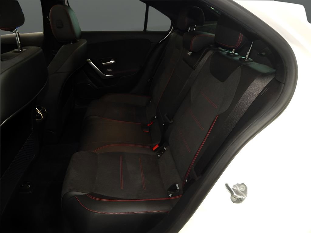 Used 2022 Mercedes-Benz A 220 4MATIC w/ AMG Line image 32