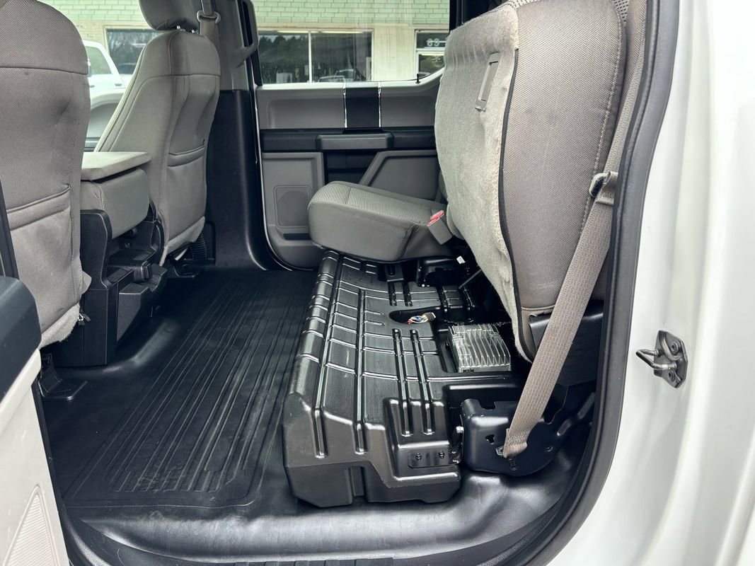 Used 2015 Ford F150 XLT w/ Trailer Tow Package image 24