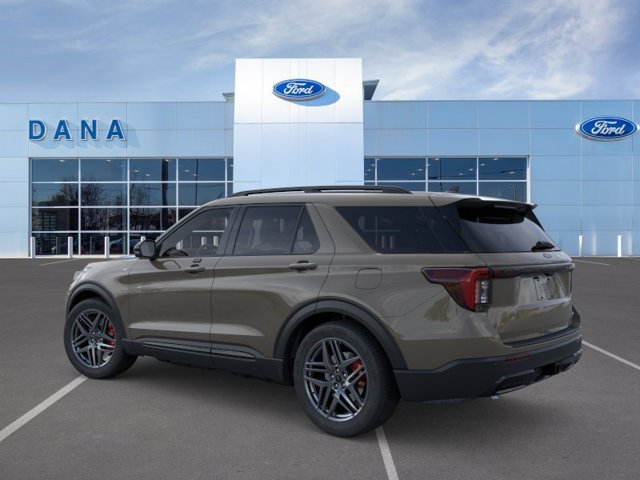 New 2026 Ford Explorer ST-Line w/ ST-Line Street Pack AWD/4WD image 4