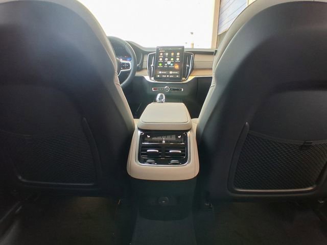 New 2026 Volvo XC90 B5 Core AWD/4WD image 13