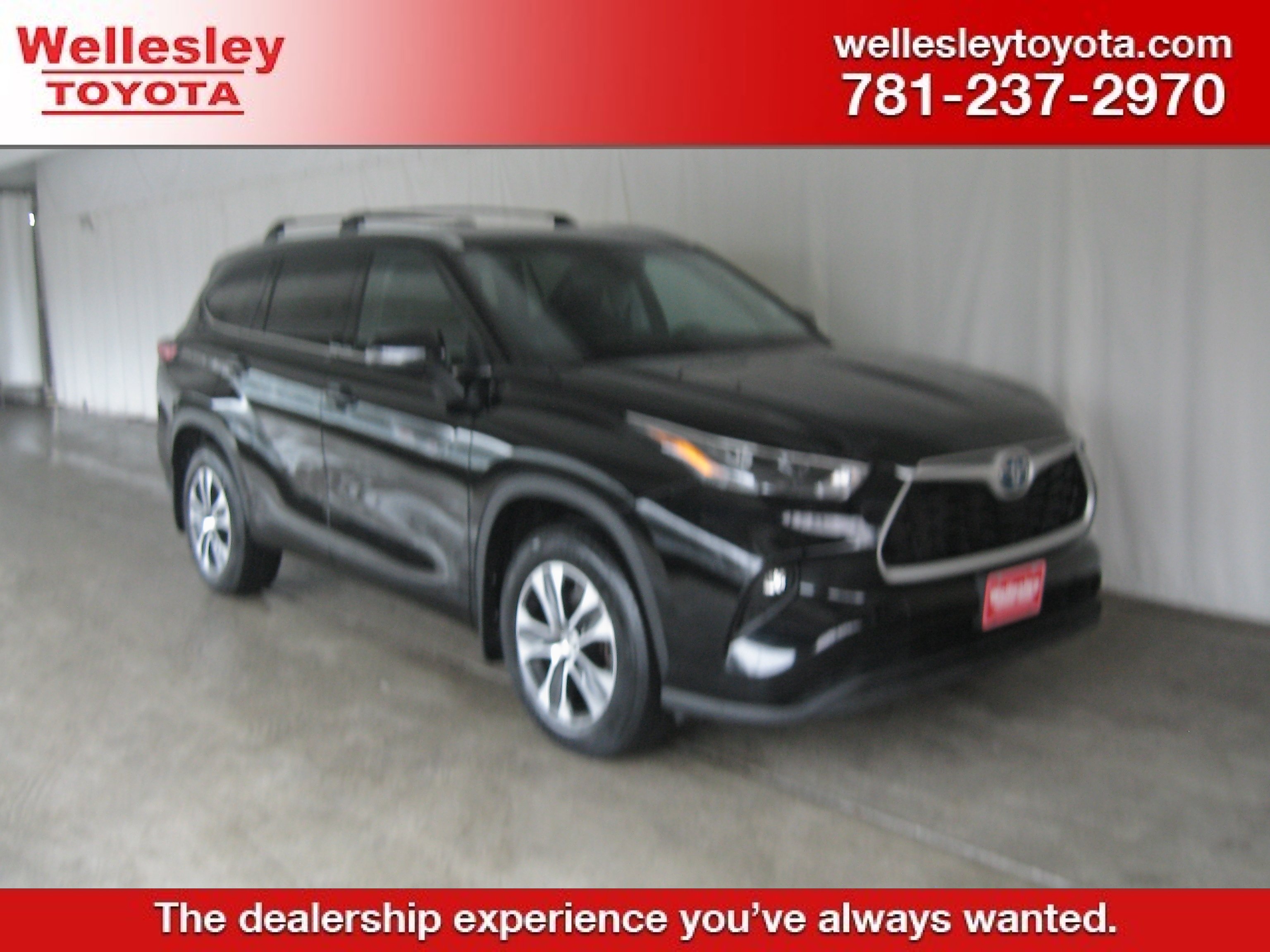 Used 2022 Toyota Highlander XLE image 1