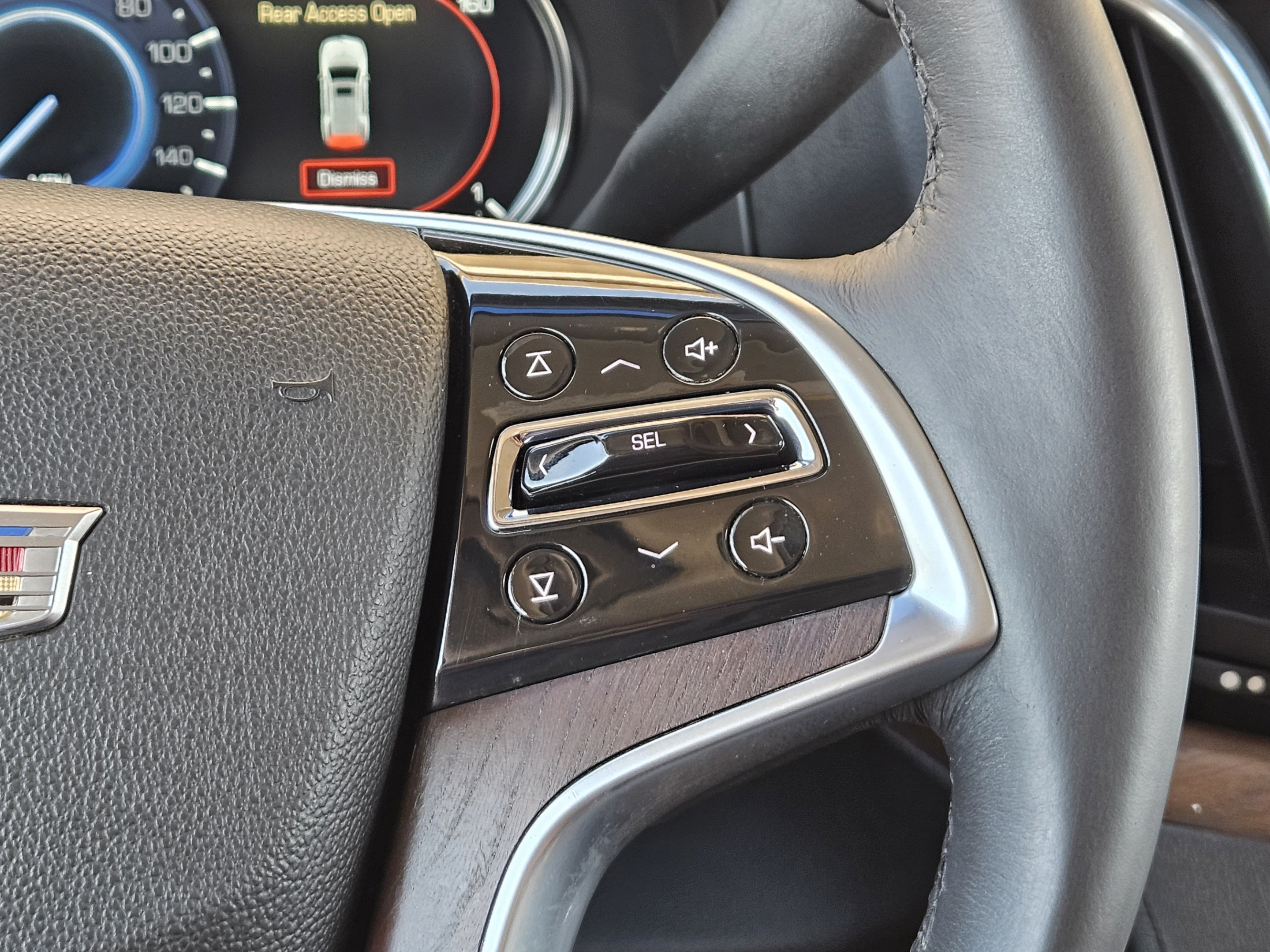 Used 2017 Cadillac Escalade Luxury RWD image 28