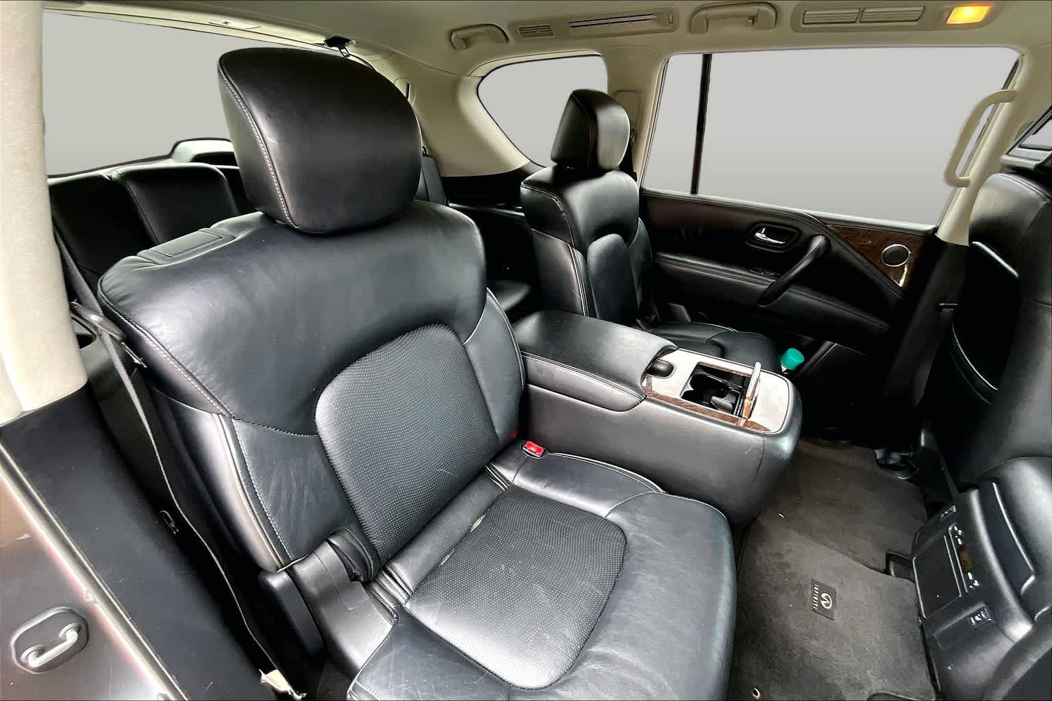 Used 2015 INFINITI QX80 4WD w/ Theater Package image 20