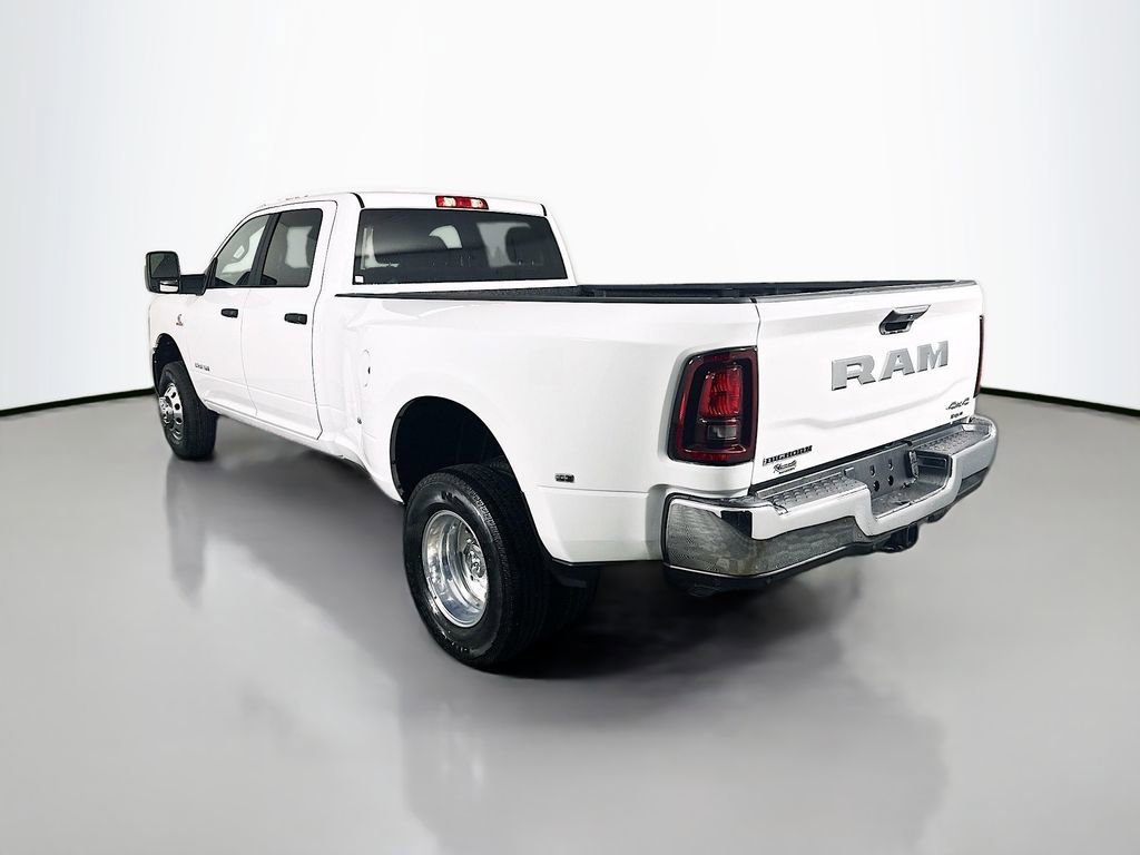 New 2026 RAM 3500 Big Horn AWD/4WD image 5