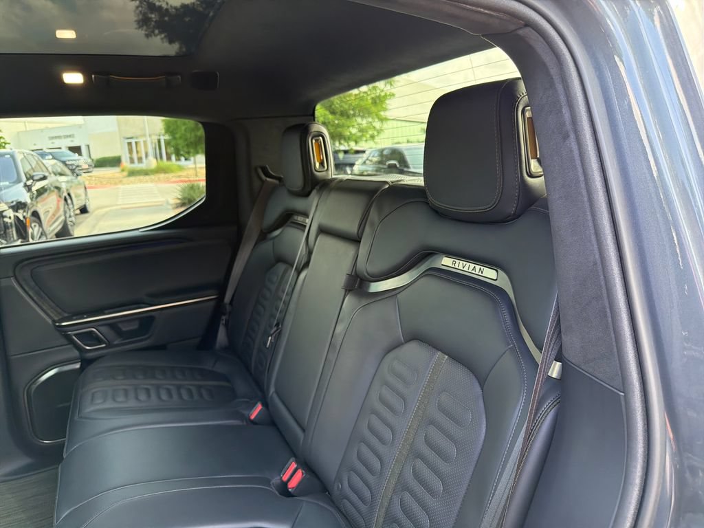 Used 2022 Rivian R1T Adventure AWD/4WD image 34